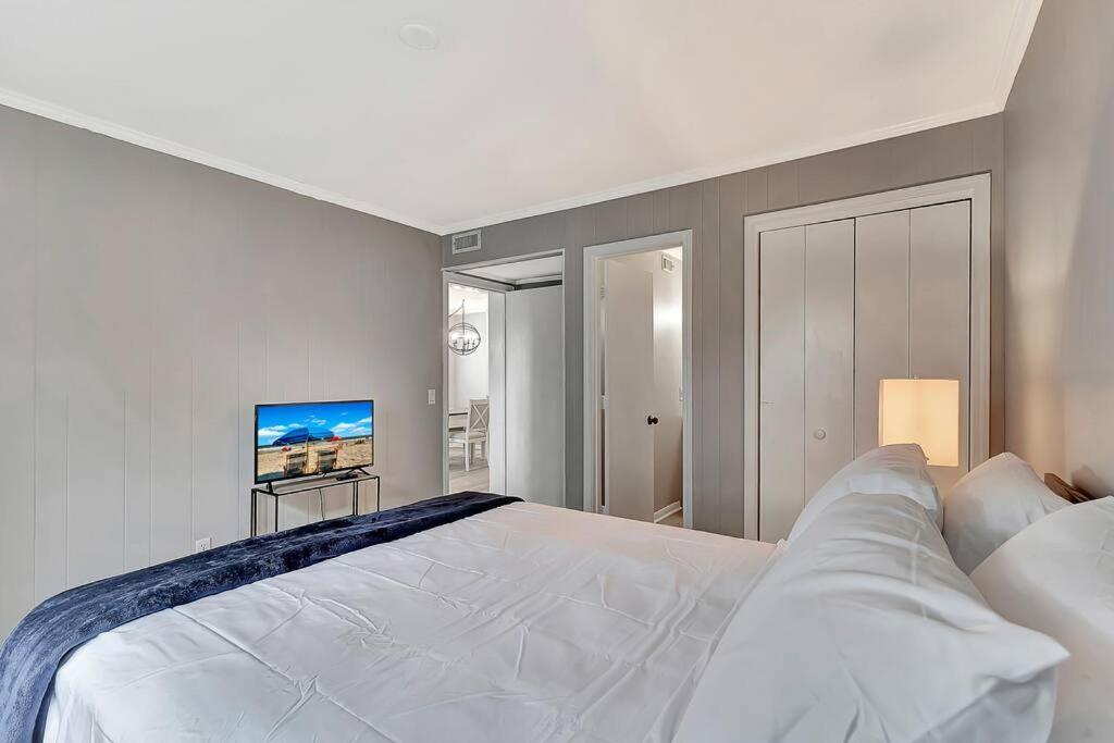 Beach Lover'S Paradise. On The Beach. Sleeps 8. Hilton Head Island Bagian luar foto