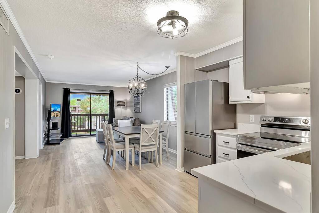 Beach Lover'S Paradise. On The Beach. Sleeps 8. Hilton Head Island Bagian luar foto